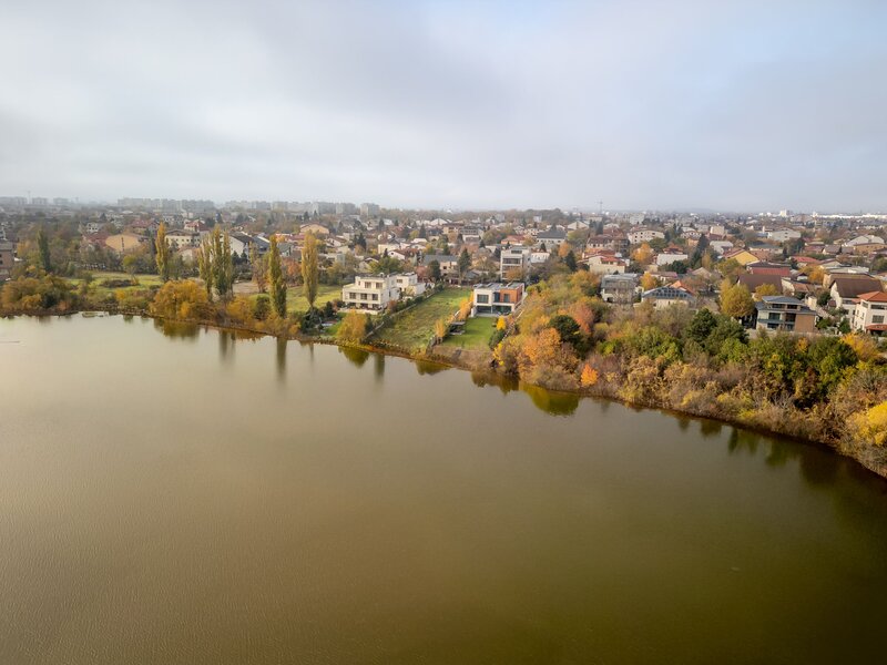 Sector 1, Bucuresti, Smart Home nZEB spectaculoasa cu deschidere lac, teren 2000 mp
