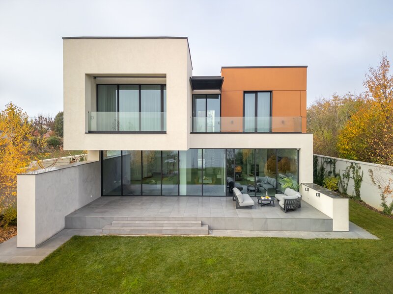 Sector 1, Bucuresti, Smart Home nZEB spectaculoasa cu deschidere lac, teren 2000 mp