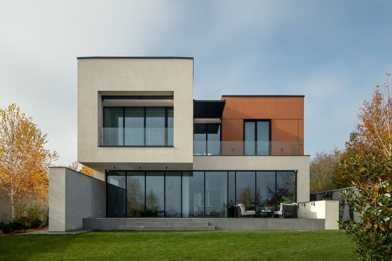 Sector 1, Bucuresti, Smart Home nZEB spectaculoasa cu deschidere lac, teren 2000 mp