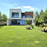 Sector 1, Bucuresti, Smart Home nZEB spectaculoasa cu deschidere lac, teren 2000 mp